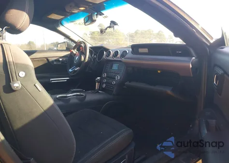 2016 Ford Mustang Ecoboost z USA, uszkodzony, nr VIN 1FA6P8TH9G5266710